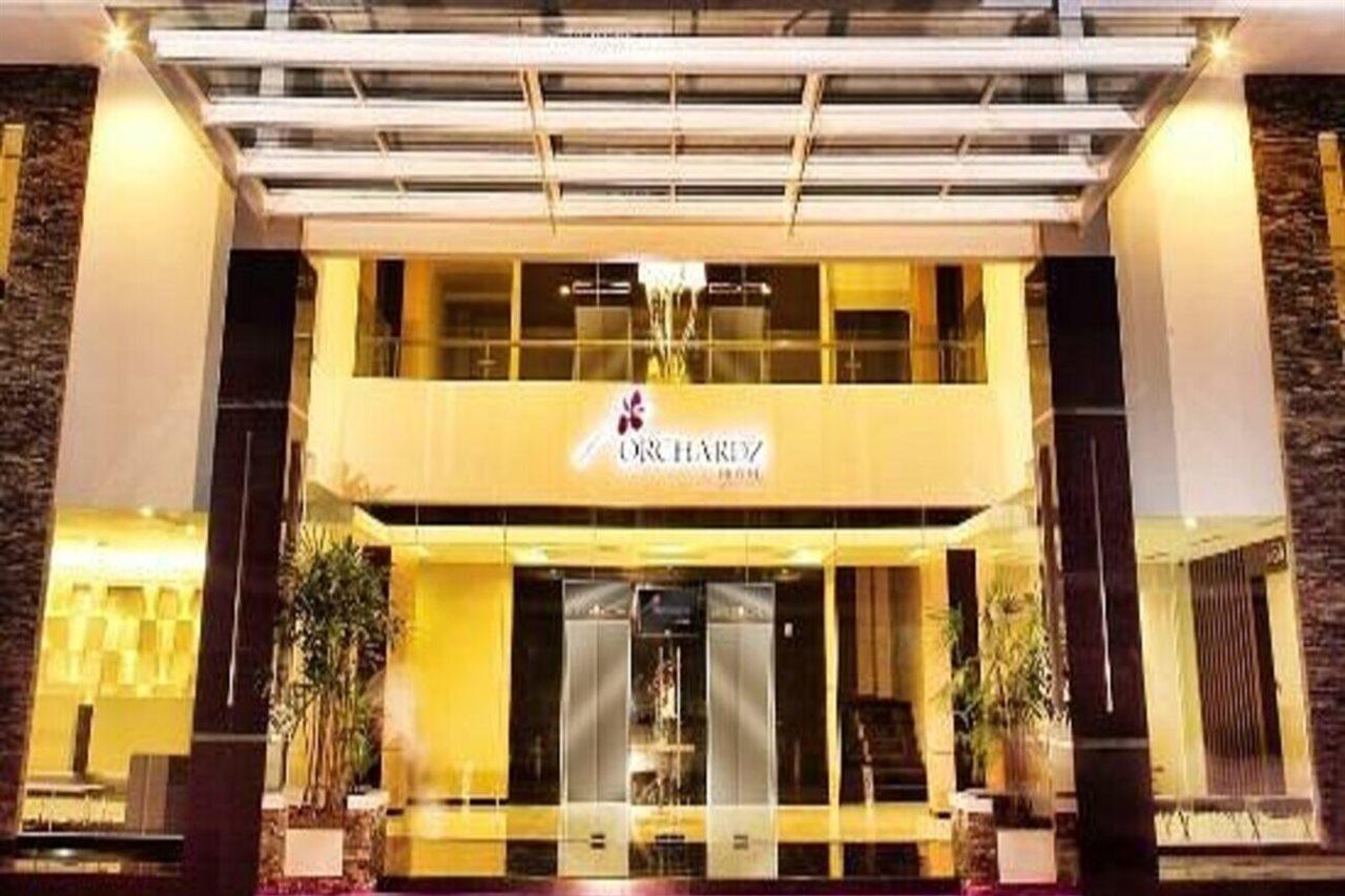 Orchardz Hotel Ayani Pontianak Bagian luar foto
